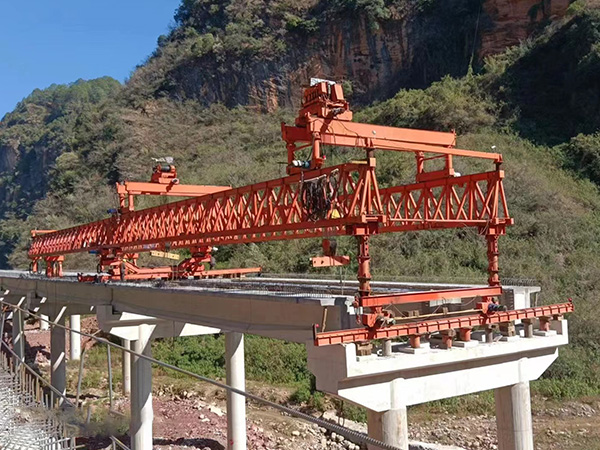 260噸高鐵架橋機 260噸高鐵架橋機