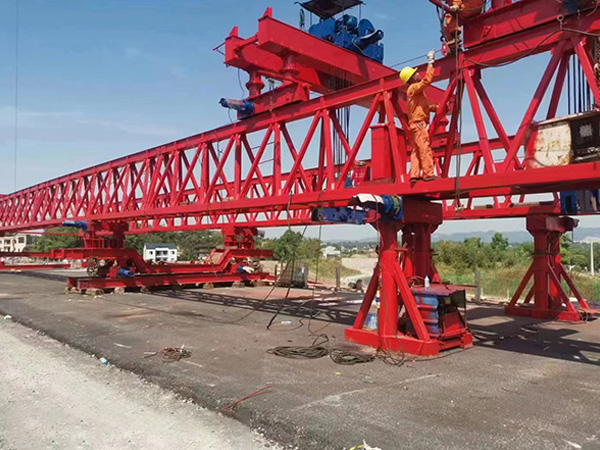 40米架橋機(jī)檢修 40米架橋機(jī)檢修
